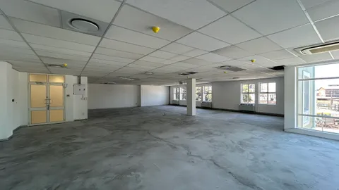 suite 105, 7 west quay (2).